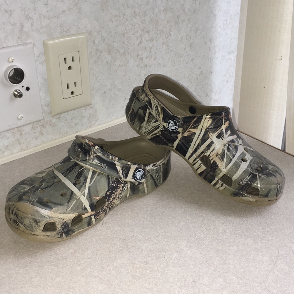 Camo CROCS